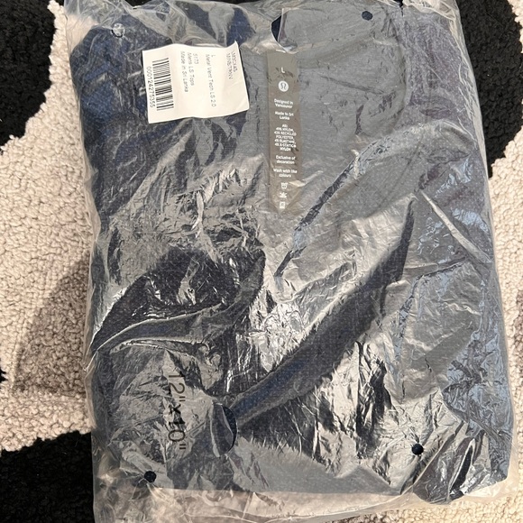 Lululemon Metal Vent Tech Long Sleeve - Picture 8 of 8